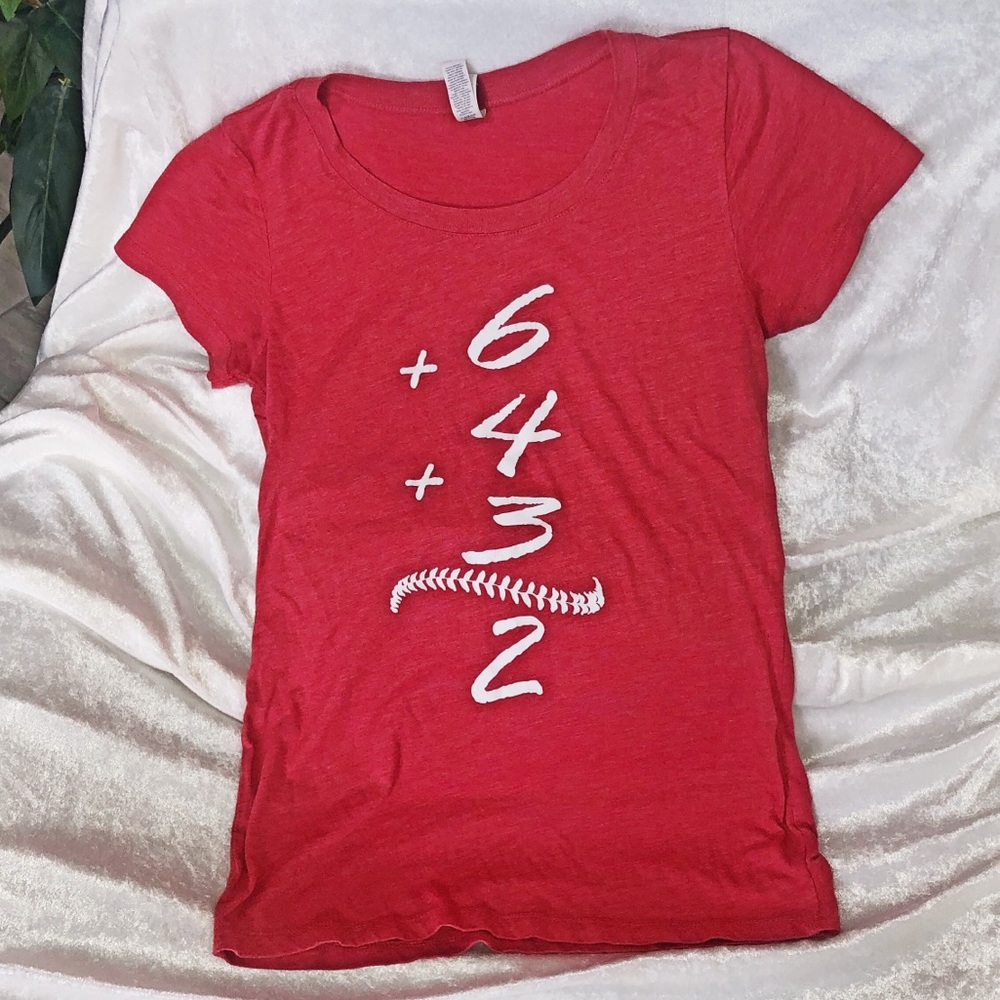 Baseball tee